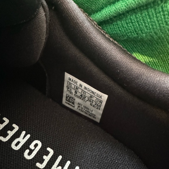 WMNS) adidas Racer TR21 'Carbon Vapour Pink' H00654 size 9 1/2 (9.5) almost new! - Picture 10 of 16